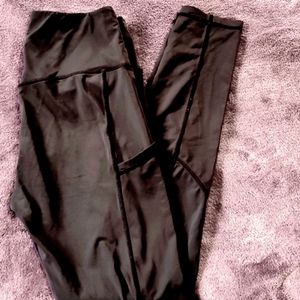 Chisporte poly/spandex blk pants with 2 pocketd sz. L